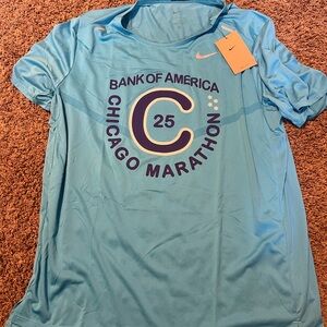 Mens nike Chicago marathon 2025 short sleeve shirt (HQ4193 440) size small